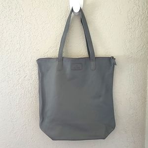 JM COLLECTION GRAY GENUINE LEATHER TOTE